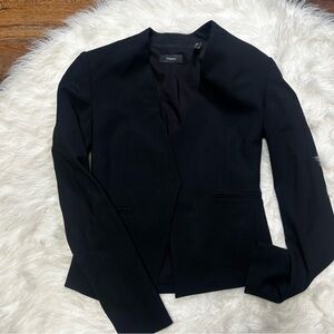$395 Theory Lanai Black Blazer made of 96% Virgin Wool size 00
